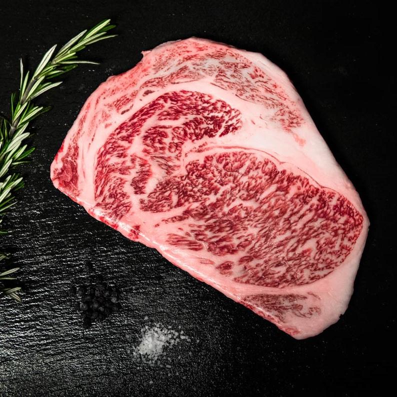 What white wine goes well with steak