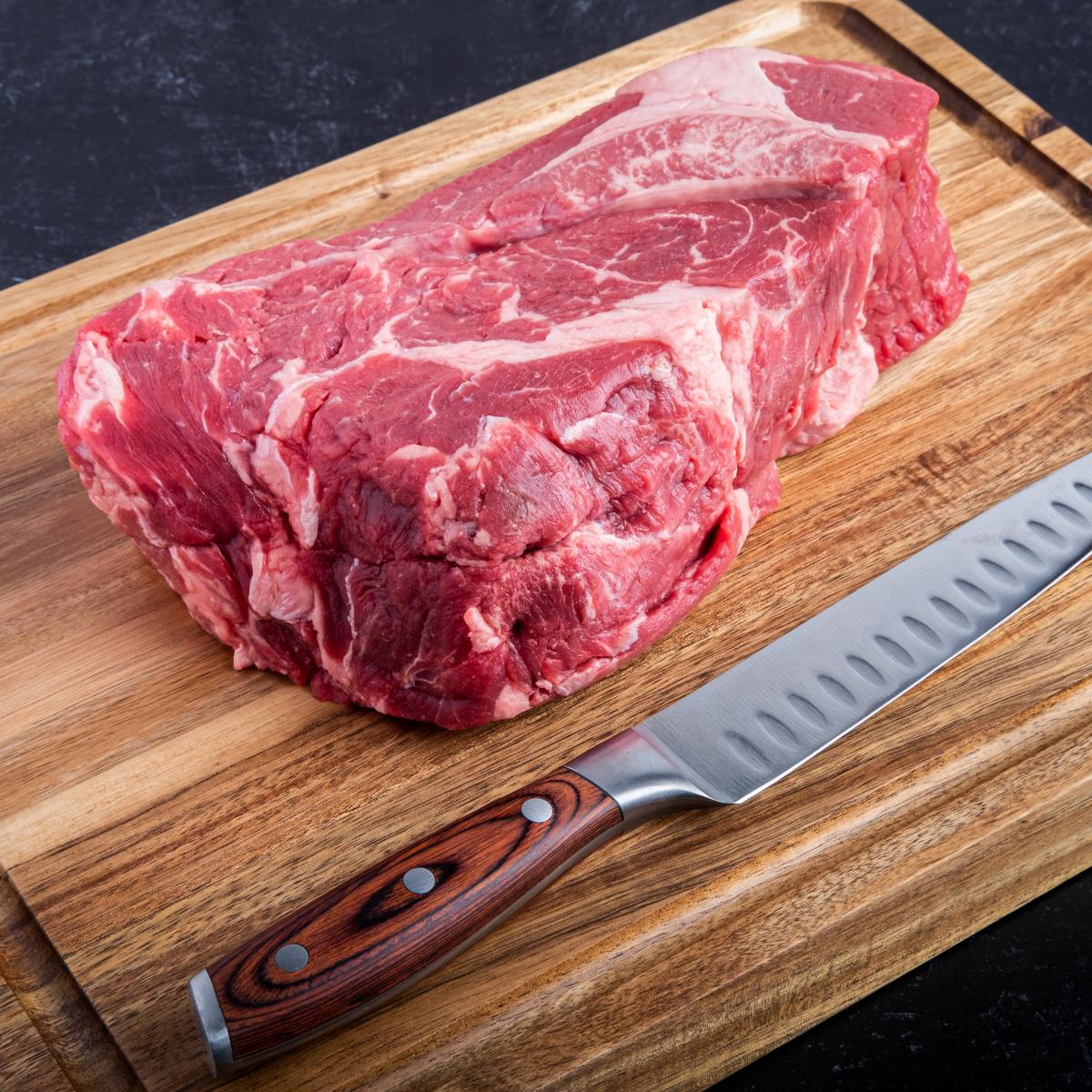 How to cook diced beef in red wine
